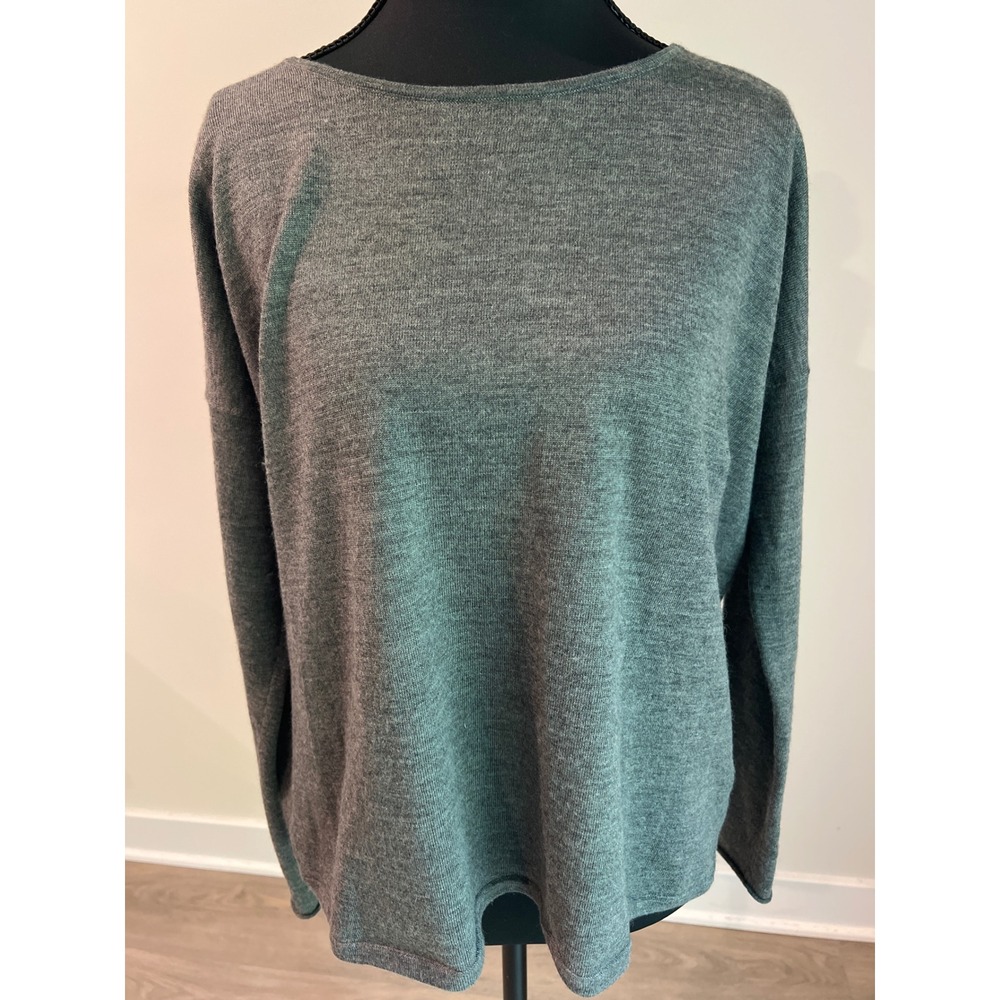 Eileen Fisher Gray 100% Merino Wool Yoga Back Sweater Petite Small‎ Quiet Luxury